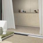 S138Arkistyle-Kitchen-Outdoor-Shade-W-Sand-Multiforme-Caolino-120x278-P1